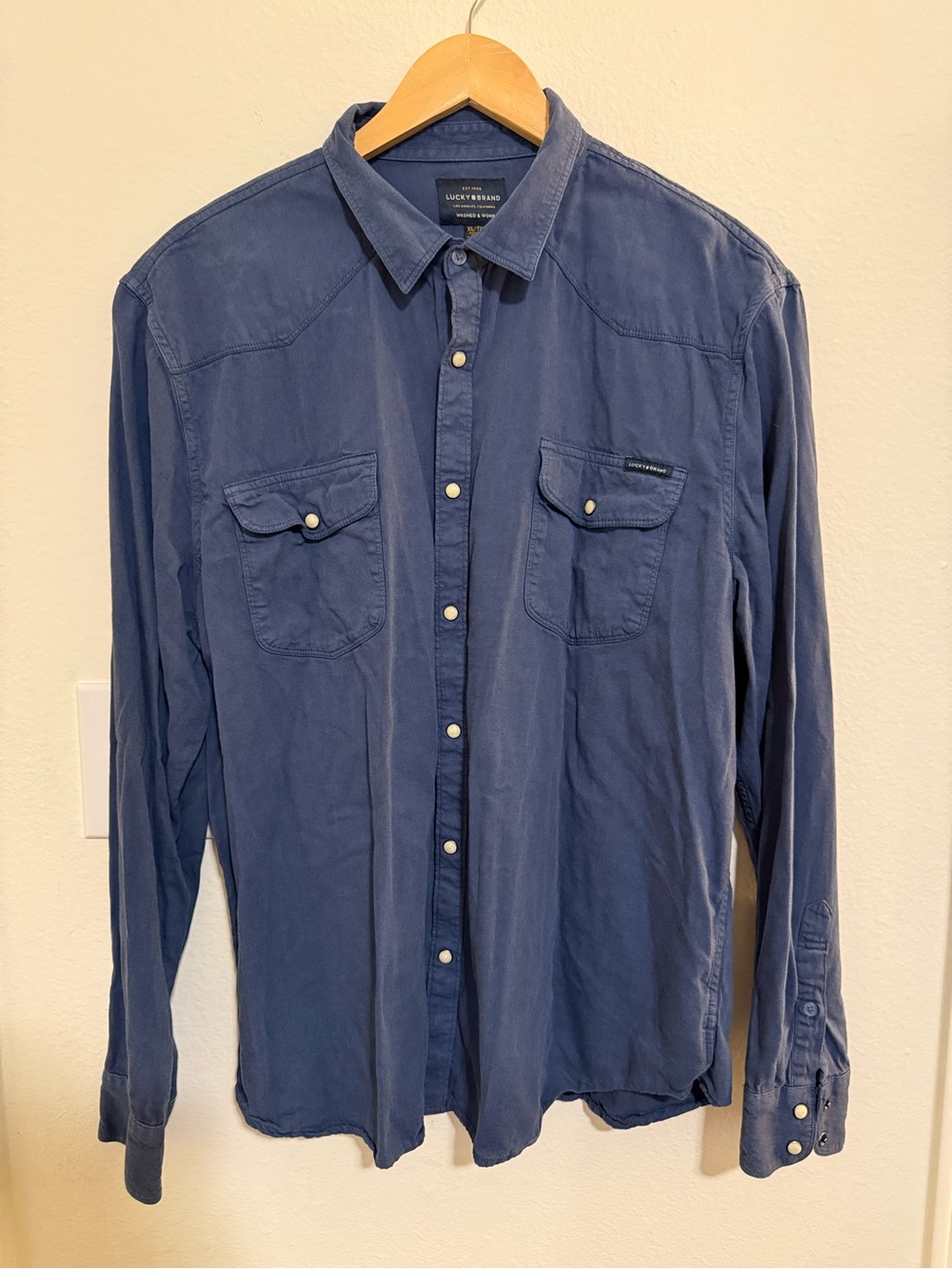 Lucky Brand Men's Indigo Blue Casual Button-Down Shirt